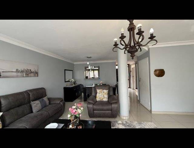 3 BEDROOM DUPLEX FOR SALE IN MORNINGSIDE